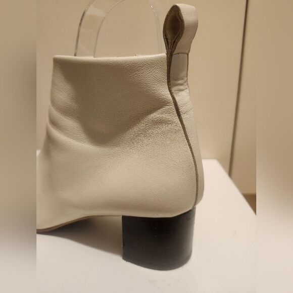 Everlane "The Day Boot" Bone Italian Glove Leather Ankle Boots Sz.6.5 Ret $278 - Picture 5 of 9